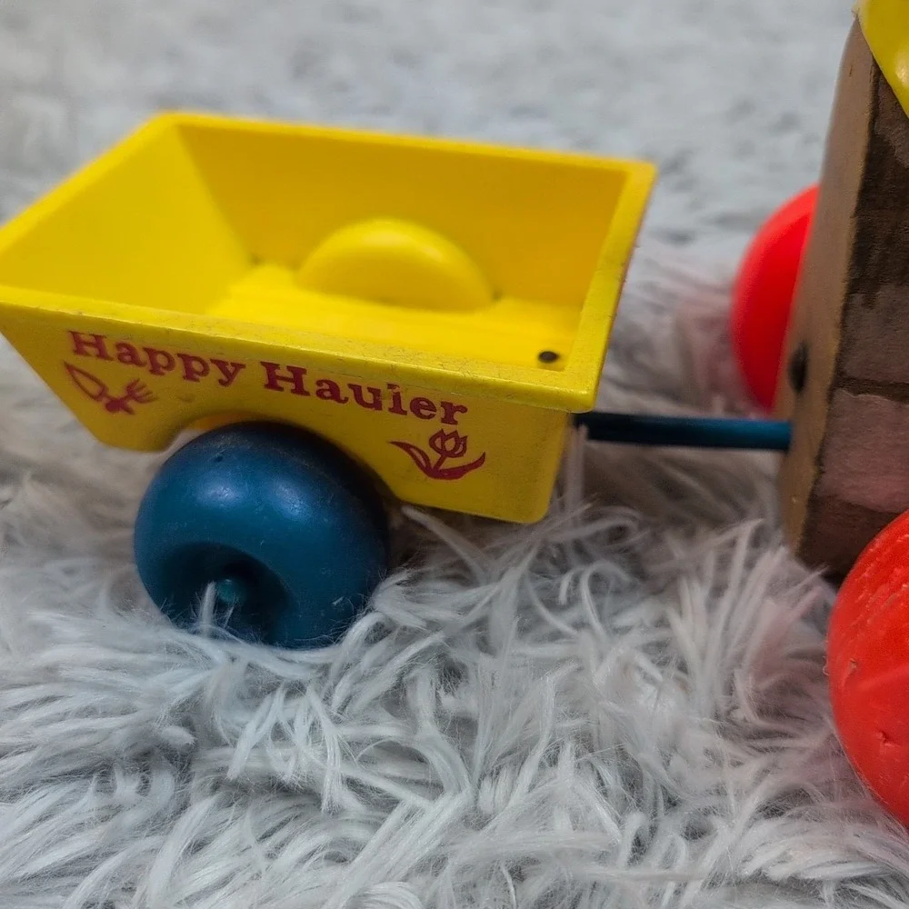 Vintage 1960's‎ Fisher Price Happy Hauler Wood and Plastic Pull Toy #732 Works